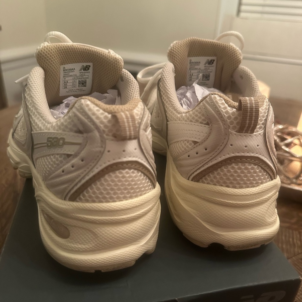New Balance 530 Beige 8.5 - Picture 7 of 11